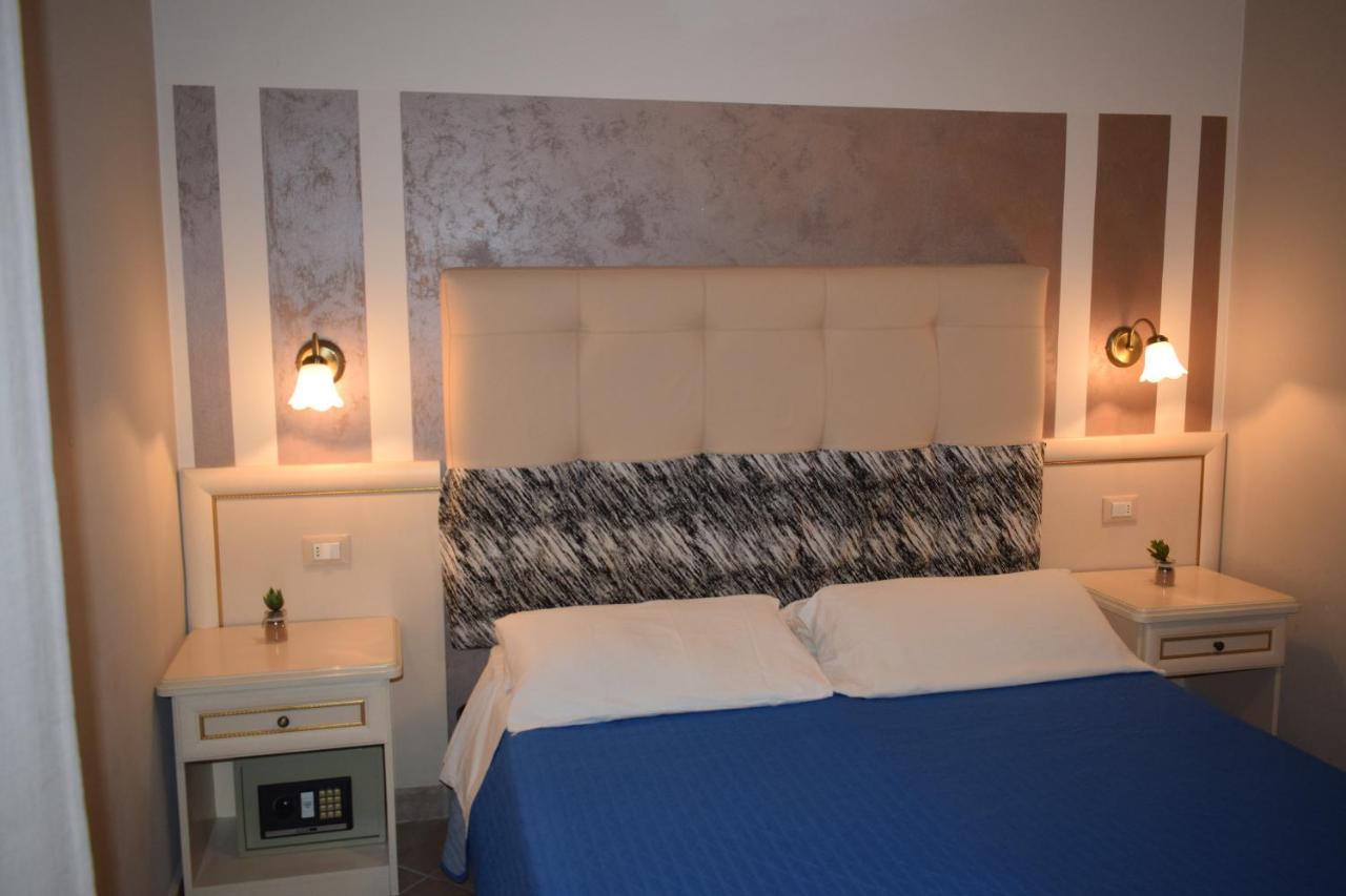 Hotel Donau Ρίμινι Εξωτερικό φωτογραφία