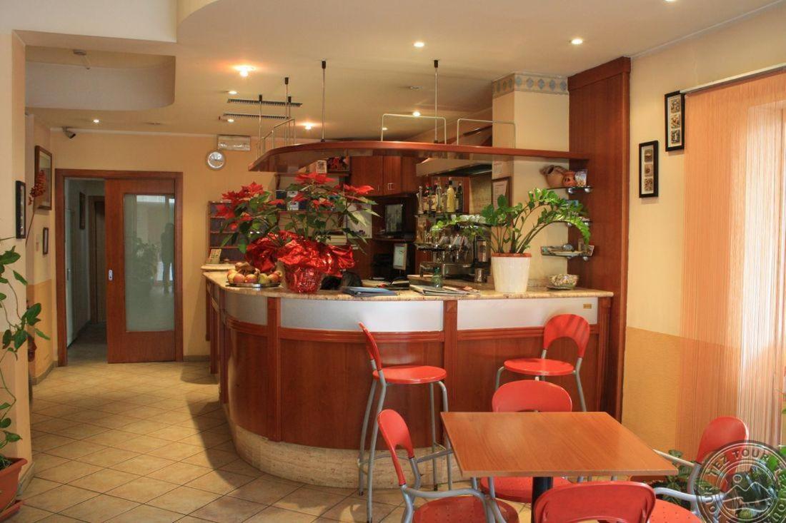 Hotel Donau Ρίμινι Εξωτερικό φωτογραφία